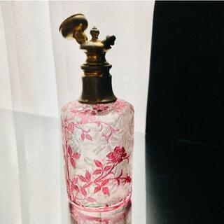 バカラ(Baccarat)の花のオールドバカラ＊エグランチエの香水瓶 Eglantier 美しいエッチング＊(容器)