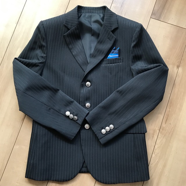 卒業式スーツ　　140 キッズ/ベビー/マタニティのキッズ服男の子用(90cm~)(ジャケット/上着)の商品写真