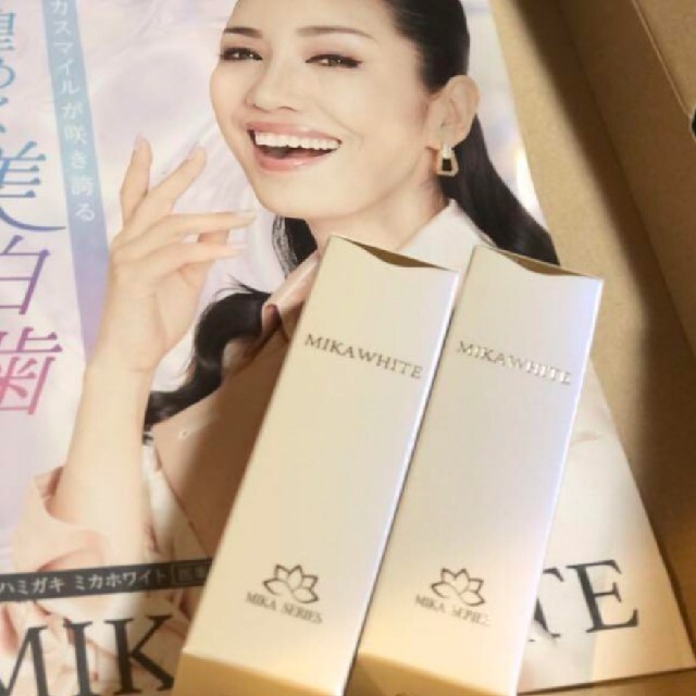 アンミカ　MIKA WHITEミカホワイト　薬用歯磨き30g 　2本