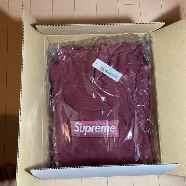 Box Logo Hooded Sweatshirt 2021 week16