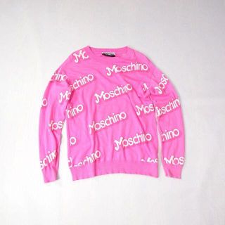 モスキーノ(MOSCHINO)のMOSCHINO モスキーノ　総柄ロゴ　ニット　ピンク　セーター(ニット/セーター)