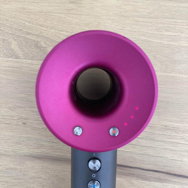 Dyson(ダイソン)のダイソン　ドライヤー　HD01 スマホ/家電/カメラの美容/健康(ドライヤー)の商品写真