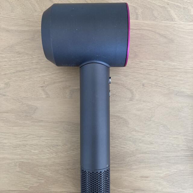 Dyson(ダイソン)のダイソン　ドライヤー　HD01 スマホ/家電/カメラの美容/健康(ドライヤー)の商品写真