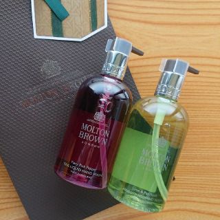 モルトンブラウン(MOLTON BROWN)の定価7040円相当【モルトンブラウン】ハンドウォッシュ ２本セット ギフト(ボディソープ/石鹸)