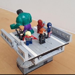 レゴ マーベル アベンジャーズ ジオラマ アイアンマン ハルク ソー ホークアイ レゴ マーベル アベンジャーズ ジオラマ アイアンマン ハルク ソー ホークアイ