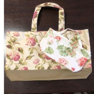 ローラアシュレイ(LAURA ASHLEY)のトートバッグと小さなバッグ(トートバッグ)