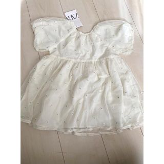 ザラキッズ(ZARA KIDS)の【新品】ZARA ホワイト　チュールワンピース　92㌢(ワンピース)