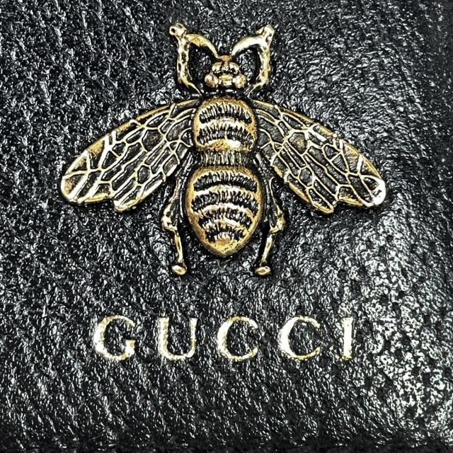 Gucci 二つ折り財布 メンズ の通販 by バイセルオンライン ラクマ店｜グッチならラクマ - グッチ アニマリエ ビー 定番低価