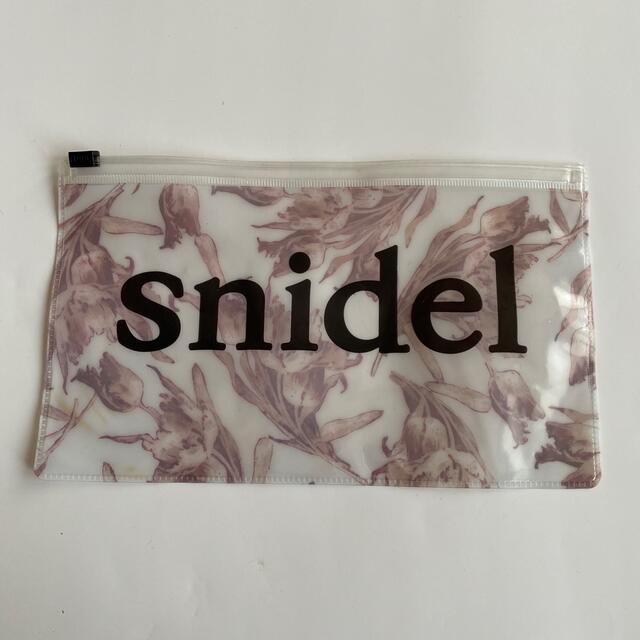 SNIDEL(スナイデル)の新品❤️未使用　フラットビニールポーチ　セット レディースのファッション小物(ポーチ)の商品写真