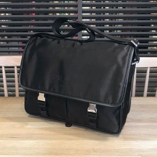 プラダ(PRADA)の新品同様 プラダ ナイロン メッセンジャーバッグ 斜め掛けショルダーバッグ 黒(ショルダーバッグ)