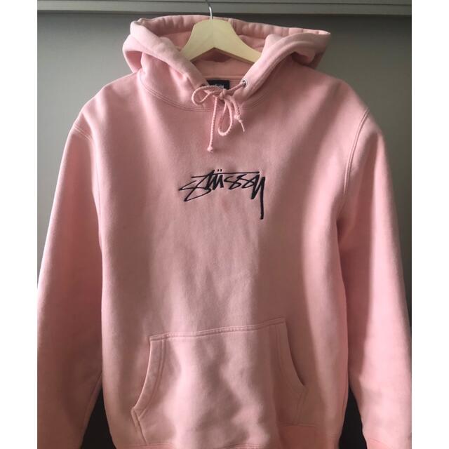 コムドット★大人気★stussy パーカー　ピンク　M