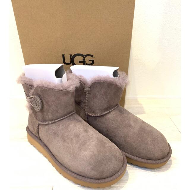 ブーツUGG ショート23センチ - ブーツ