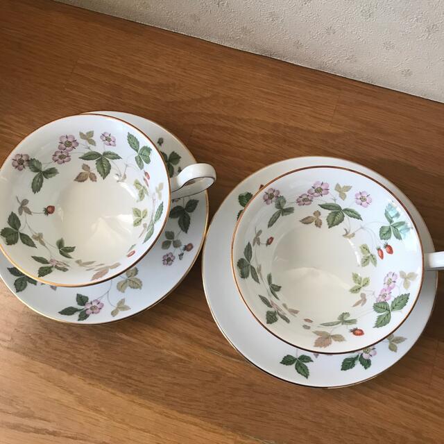 WEDGWOOD(ウェッジウッド)の新品未使用　ウェッジウッド　ワイルドストロベリーティーカップ＆ソーサー2客セット インテリア/住まい/日用品のキッチン/食器(食器)の商品写真