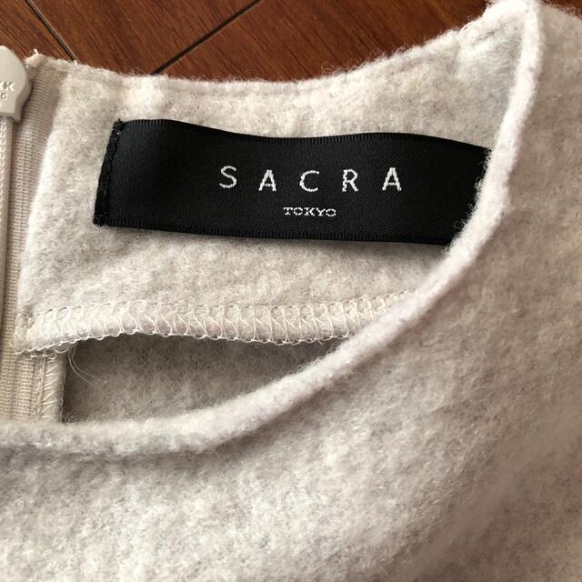 SACRA(サクラ)のSACRA  サクラ　圧縮ウール　フリルブラウス　長袖トップス　セーター レディースのトップス(シャツ/ブラウス(長袖/七分))の商品写真