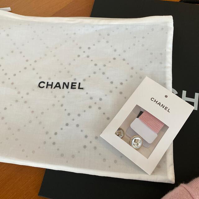 CHANEL(シャネル)のシャネル　完売レア　ピンクカーディガン34 レディースのトップス(カーディガン)の商品写真