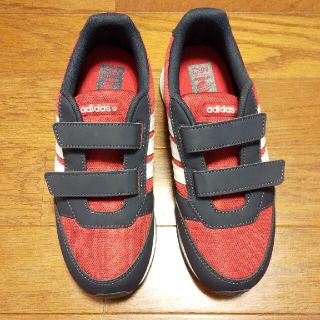 アディダス(adidas)のアディダス　スニーカー(スニーカー)