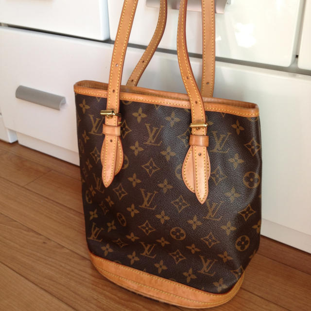 LOUIS VUITTON(ルイヴィトン)のヴィトンのバック レディースのバッグ(ハンドバッグ)の商品写真