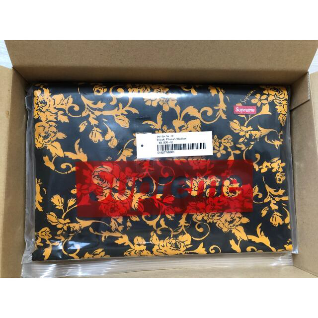 Supreme - supreme Small Box Tee Black Floral Mサイズの通販 by