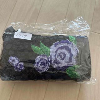 タダシショージ新品2waxクラッチバッグ　花柄(クラッチバッグ)