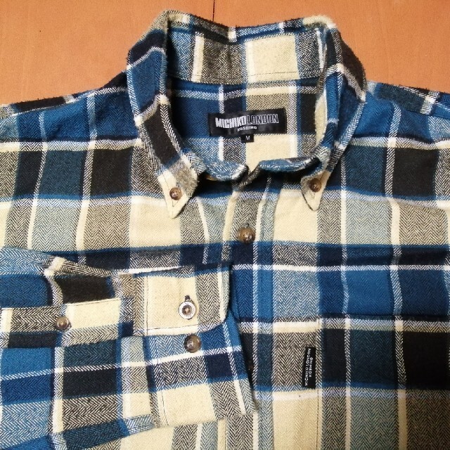 MICHIKO LONDON(ミチコロンドン)のチェックシャツ　M レディースのトップス(シャツ/ブラウス(長袖/七分))の商品写真