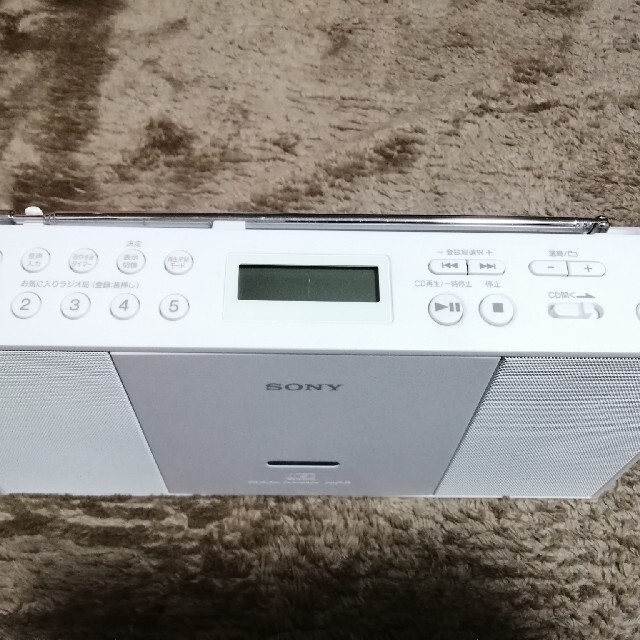 SONY(ソニー)のSONY CDラジオ　ZSーE30（ホワイト） スマホ/家電/カメラのオーディオ機器(ラジオ)の商品写真