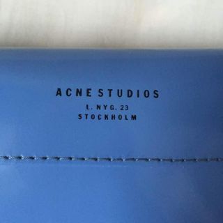 アクネ(ACNE)のEEECHO様(クラッチバッグ)