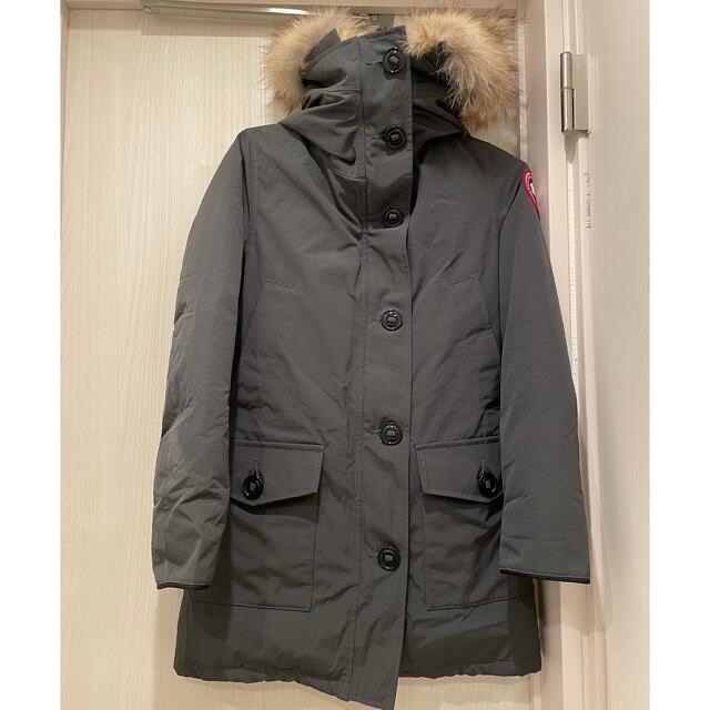 CANADA GOOSE(カナダグース)の値下げしました！カナダグース　ブロンテ　XS レディースのジャケット/アウター(ダウンジャケット)の商品写真