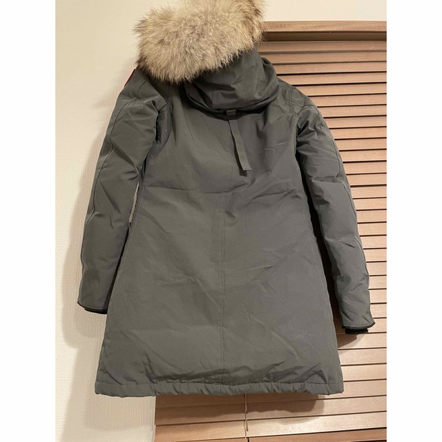 CANADA GOOSE(カナダグース)の値下げしました！カナダグース　ブロンテ　XS レディースのジャケット/アウター(ダウンジャケット)の商品写真