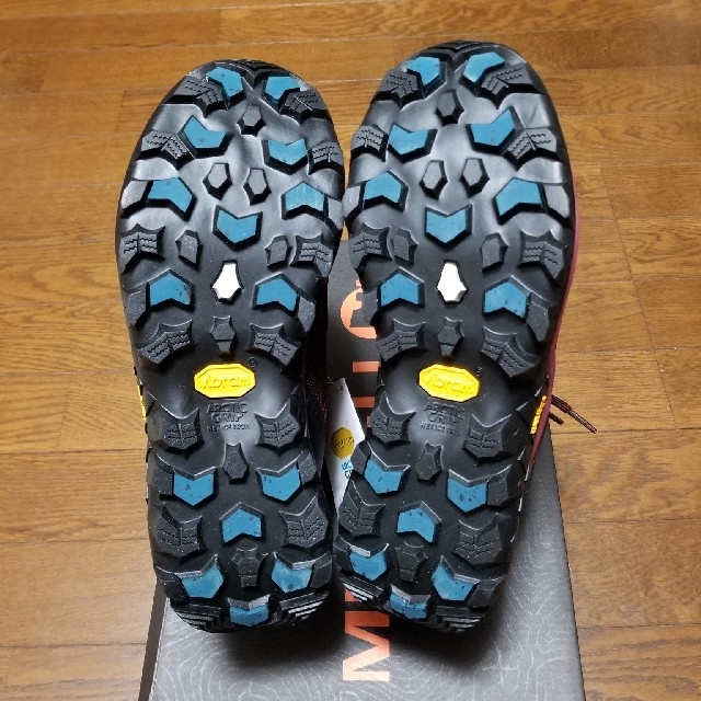 MERRELL(メレル)のメレル サーモクロス ミッド ウォータープルーフ スポーツ/アウトドアのアウトドア(登山用品)の商品写真