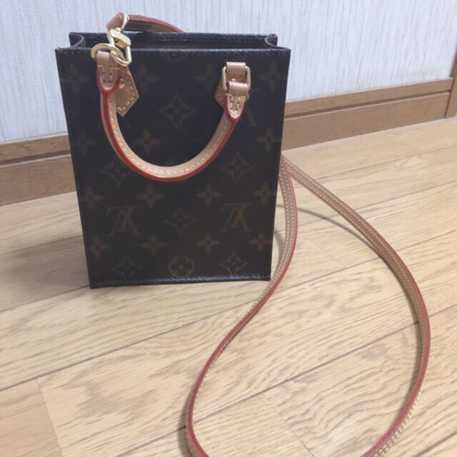 LOUIS VUITTON - ルイヴィトン　プティットサックプラ　美品