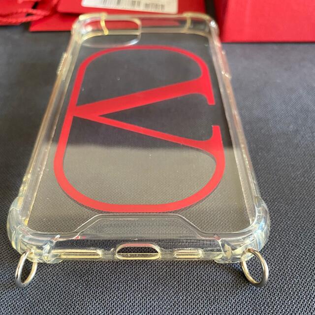VALENTINOiPhone11proチェーン付きケース - iPhoneケース