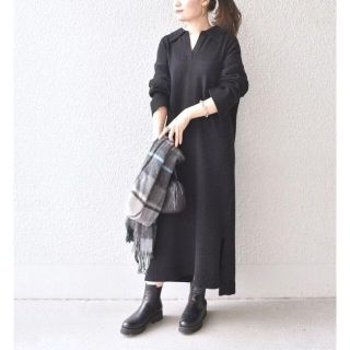 シップスフォーウィメン(SHIPS for women)の今季新品 シップス SHIPS 襟付きスキッパーニットワンピース＊完売色 黒(ロングワンピース/マキシワンピース)