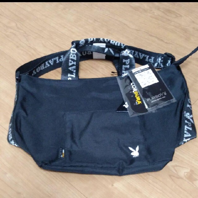 PLAYBOY(プレイボーイ)のプレイボーイ　ショルダーバッグ　ハンドバッグ　ハンドル　取手　持ち手　付き レディースのバッグ(ショルダーバッグ)の商品写真