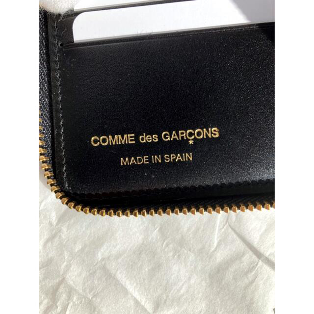 COMME des GARCONS(コムデギャルソン)の【新品未使用】【COMME des GARCONS】二つ折りコンパクト財布牛革 メンズのファッション小物(折り財布)の商品写真