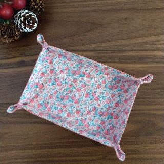 特価正規品】 ファブリックトレイ❁アシュテッド リバティプリント使用