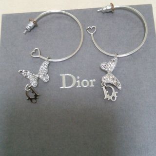 ディオール(Dior)のDior☆ディオールのバタフライピアス♪(ピアス)