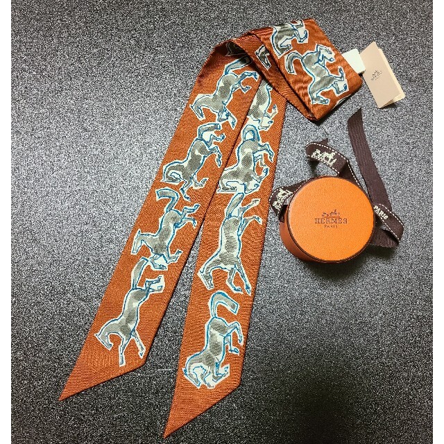 HERMES エルメス ツイリー 自由の馬 スカーフ オレンジ系 新品未使用