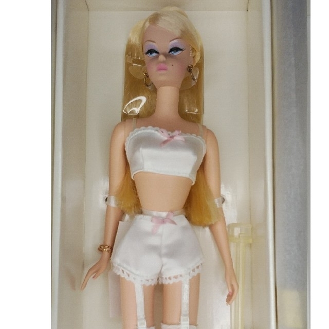 Barbie(バービー)のバービー人形ファッションモデルコレクション【2点セット】 エンタメ/ホビーのおもちゃ/ぬいぐるみ(キャラクターグッズ)の商品写真