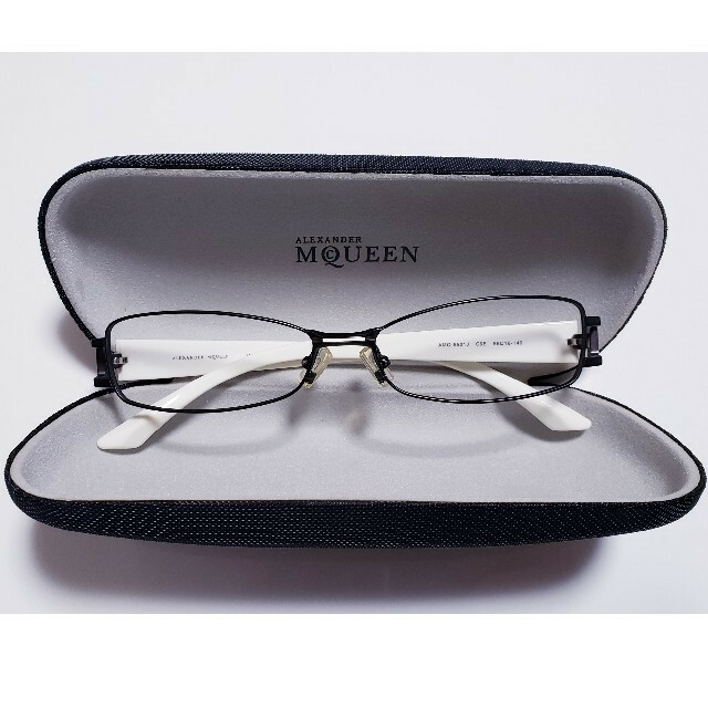 Alexander McQueen(アレキサンダーマックイーン)のALEXANDER McQUEEN　メガネ メンズのファッション小物(サングラス/メガネ)の商品写真