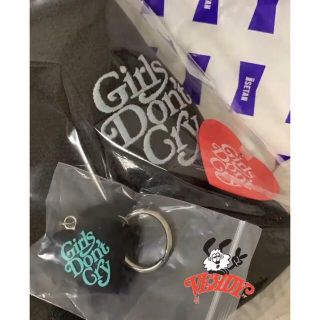 ジーディーシー(GDC)のGirls Don’t Cry Crew neck Sサイズ 伊勢丹(スウェット)