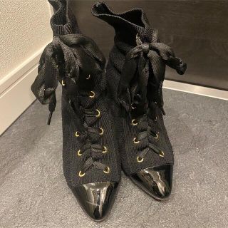 ルブタン(Christian Louboutin) レース ブーツ(レディース)の通販 25点
