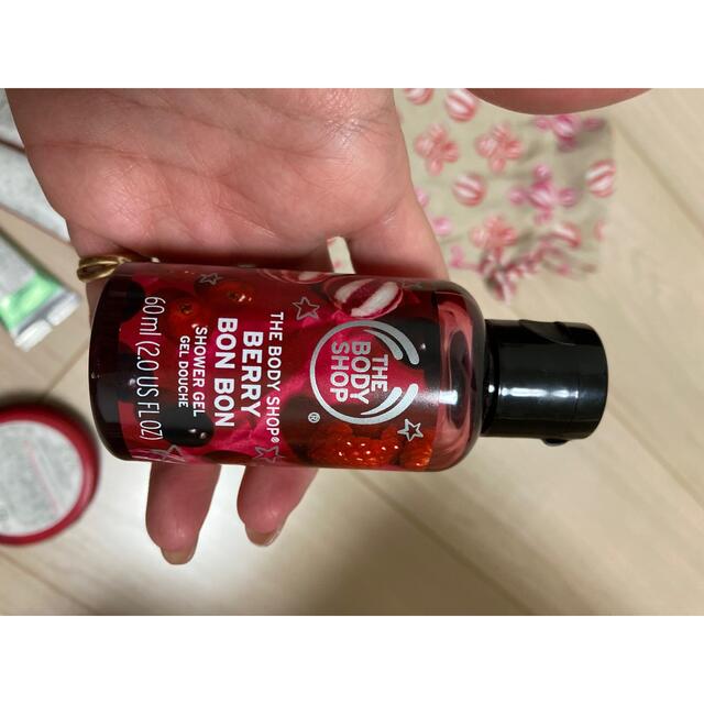 THE BODY SHOP(ザボディショップ)の限定　販売終了　ボディショップ　ハンドクリーム　ボディクリーム コスメ/美容のボディケア(ハンドクリーム)の商品写真