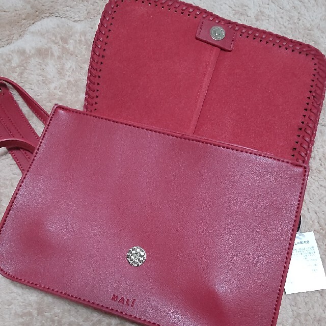 赤ショルダーバック レディースのバッグ(ショルダーバッグ)の商品写真