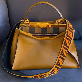 フェンディ(FENDI)のFENDIピーカーブー✖️ストラップユー(ハンドバッグ)