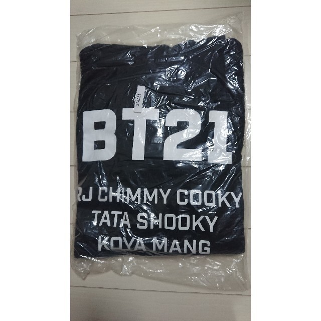 ASSC×BT21 ｺﾗﾎﾞ ﾌｰﾃﾞｨｰ&Tｼｬﾂ 2点set 新品 レディースのトップス(Tシャツ(半袖/袖なし))の商品写真