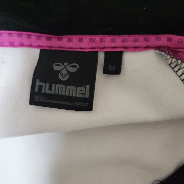 hummel(ヒュンメル)のhummel レディース パーカー M スポーツ/アウトドアのサッカー/フットサル(ウェア)の商品写真