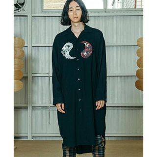 ストフ　IN And YAN Long Shirt   ブラック