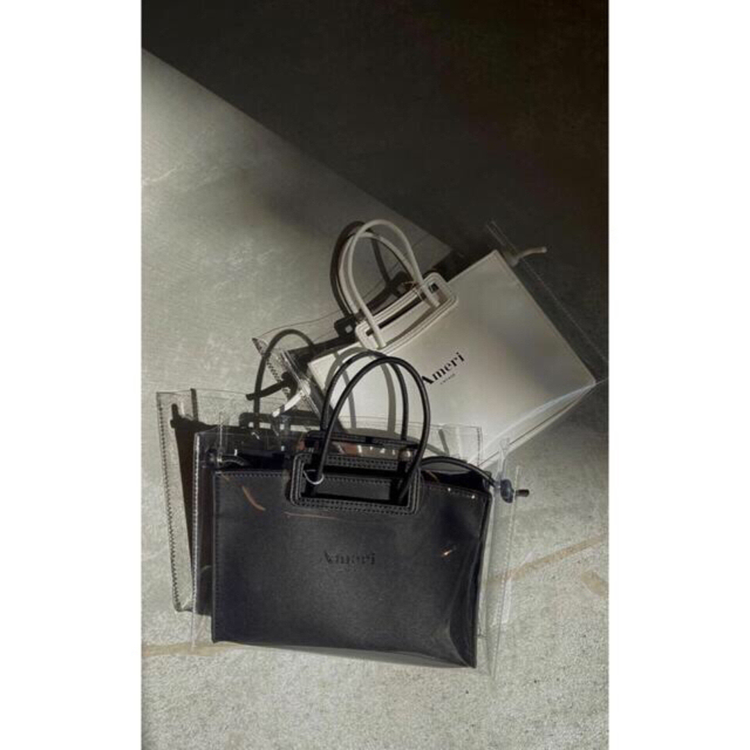Ameri VINTAGE(アメリヴィンテージ)の新品未使用 ❣️AMERI rain cover shopper bag (白) レディースのバッグ(ショルダーバッグ)の商品写真