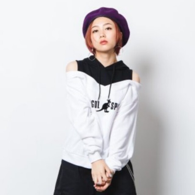 KANGOL(カンゴール)のお値下げしました✩.*˚ KANGOL 肩出しパーカー レディースのトップス(パーカー)の商品写真