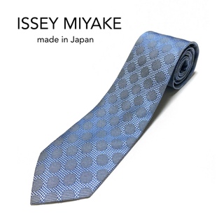 イッセイミヤケ(ISSEY MIYAKE)の【超美品】ISSEY MIYAKE ネクタイ 日本製 ポルカドット柄 ブルー(ネクタイ)